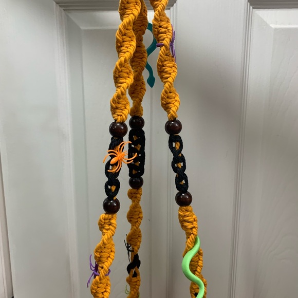 Halloween Candy Holder New - Picture 4 of 5